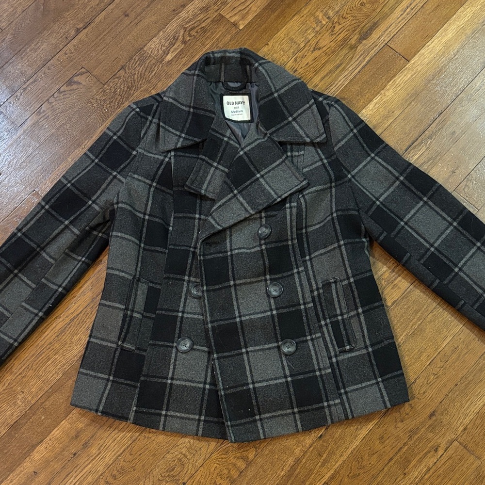 Old Navy Plaid Women’s Jacket, Excellent Condition! Size Medium